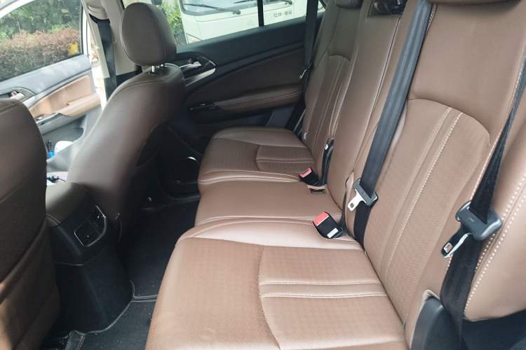 Used BYD S7 2016 2.0T Automatic Prestige Plus Left Rear Seat