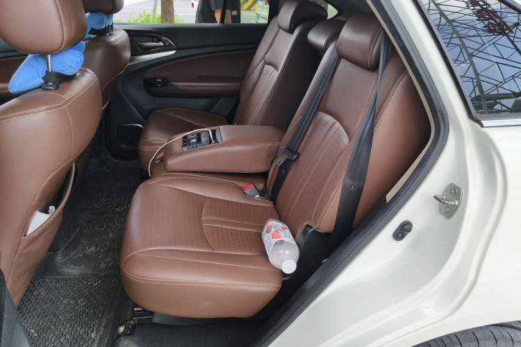 Used BYD S7 2016 2.0T Automatic Flagship Plus Left Rear Seat