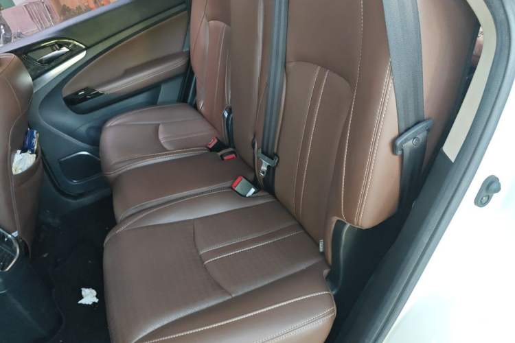Used BYD S7 2016 2.0T Automatic Prestige Edition Left Rear Seat