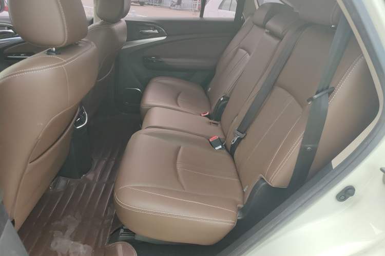 Used BYD S7 2016 2.0T Automatic Prestige Plus Left Rear Seat