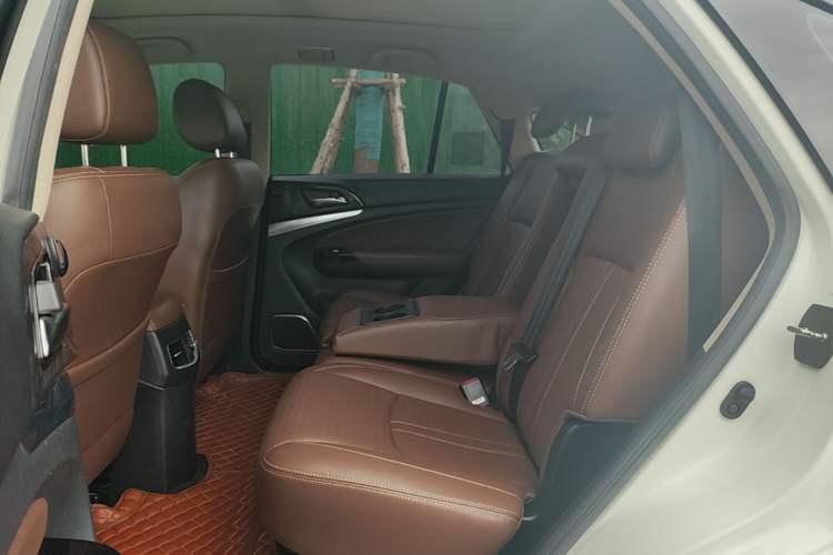Used BYD S7 2016 2.0T Automatic Prestige Plus Left Rear Seat