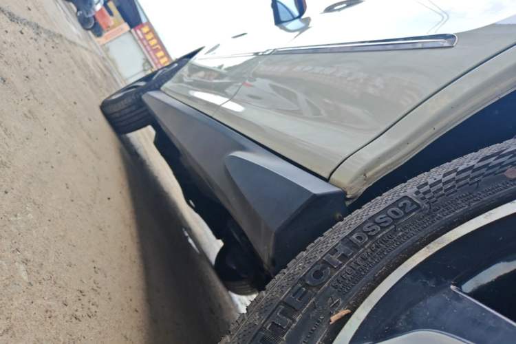 Used BYD S7 2016 2.0T Automatic Prestige Plus Left Side Sill
