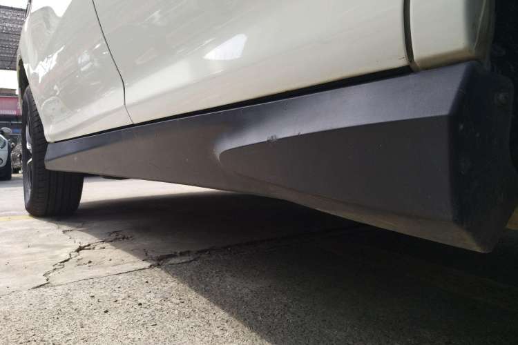 Used BYD S7 2016 1.5T Manual Luxury Edition Left Side Sill