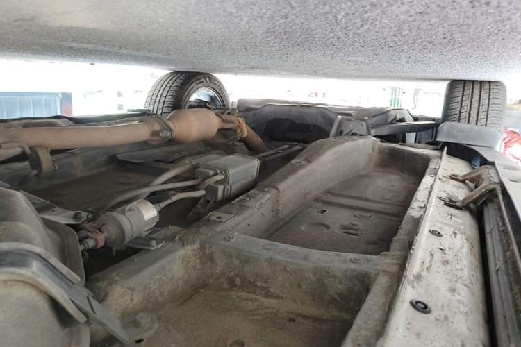 Used BYD S7 2016 2.0T Automatic Prestige Plus Left Side Sill