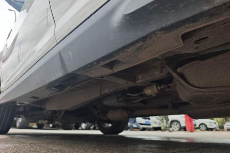 Used BYD S7 2016 2.0T Automatic Prestige Plus Left Side Sill