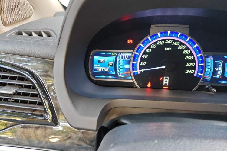 Used BYD S7 2016 2.0T Automatic Prestige Edition Odometer Close Up