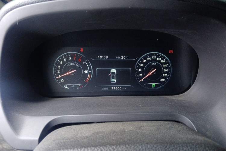 Used BYD S7 2016 2.0T Automatic Flagship Plus Odometer Close Up