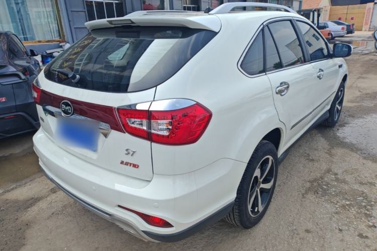 Used BYD S7 2016 2.0T Automatic Prestige Plus Rear Right 45 Deg