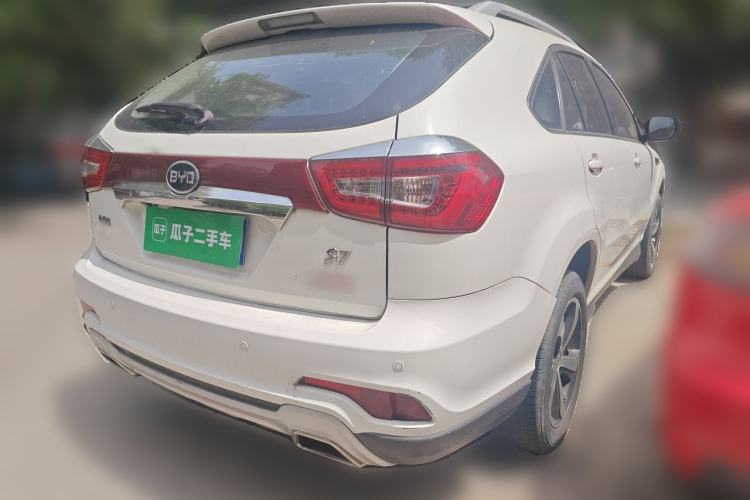 Used BYD S7 2016 2.0T Automatic Prestige Plus Rear Right 45 Deg