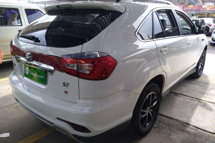 Used BYD S7 2016 1.5T Manual Luxury Edition Rear Right 45 Deg