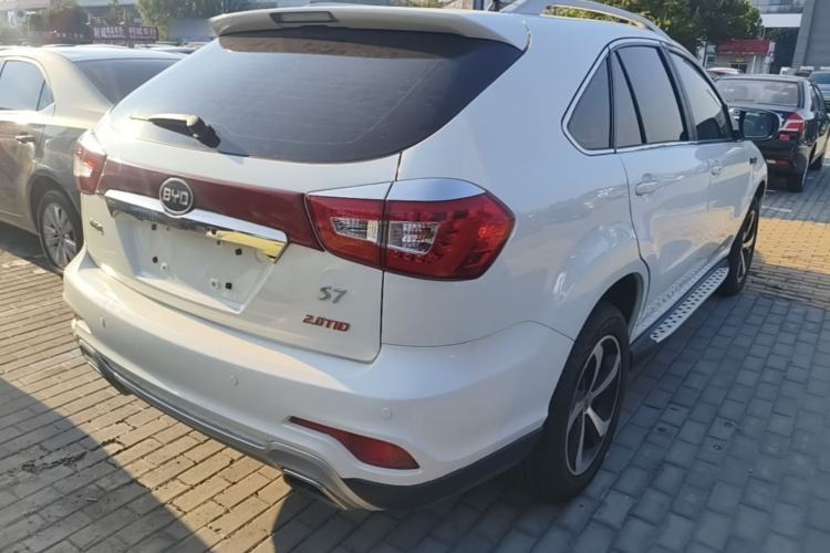 Used BYD S7 2016 2.0T Automatic Prestige Edition Rear Right 45 Deg
