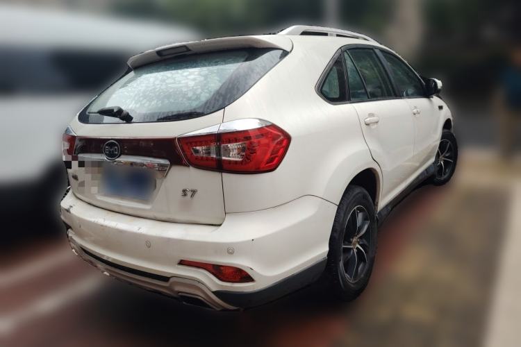 Used BYD S7 2016 1.5T Manual Luxury Edition Rear Right 45 Deg