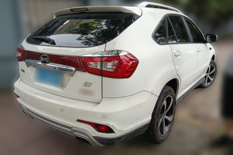 Used BYD S7 2016 2.0T Automatic Prestige Plus Rear Right 45 Deg