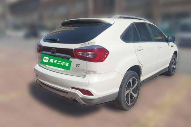Used BYD S7 2016 2.0T Automatic Prestige Plus Rear Right 45 Deg