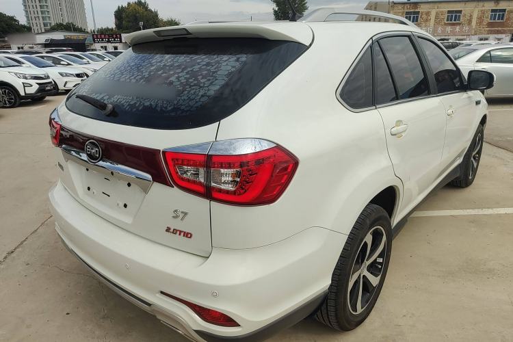 Used BYD S7 2016 2.0T Automatic Prestige Plus Rear Right 45 Deg