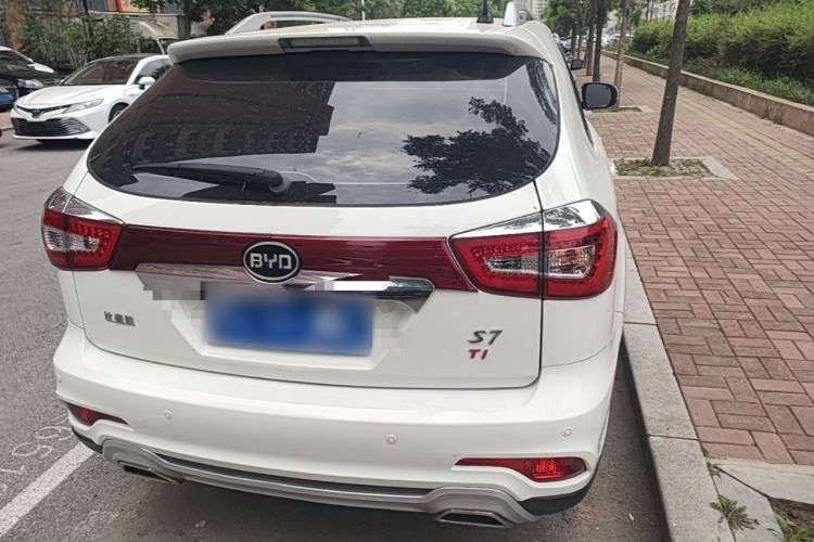 Used BYD S7 2016 1.5T Manual Luxury Edition Rear