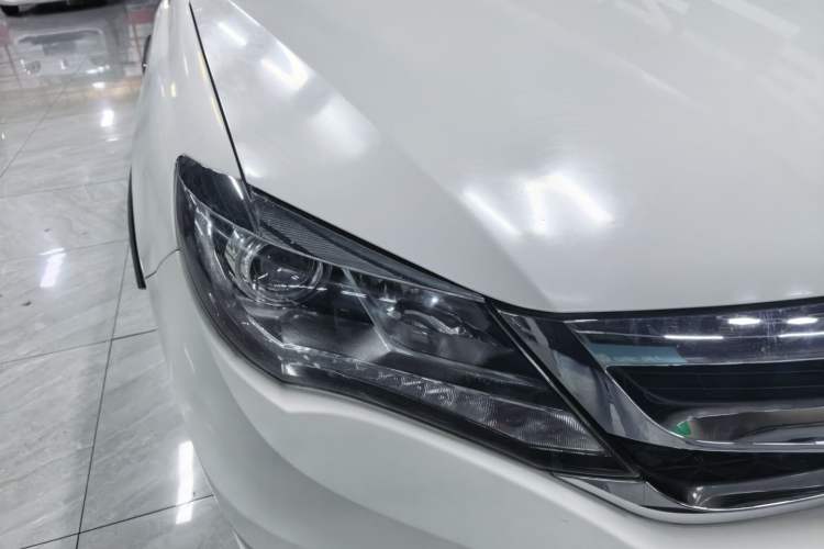 Used BYD S7 2016 1.5T Manual Luxury Edition Right Front Headlight