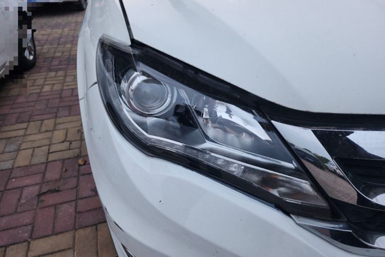 Used BYD S7 2016 2.0T Automatic Prestige Edition Right Front Headlight