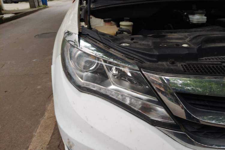 Used BYD S7 2016 1.5T Manual Luxury Edition Right Front Headlight