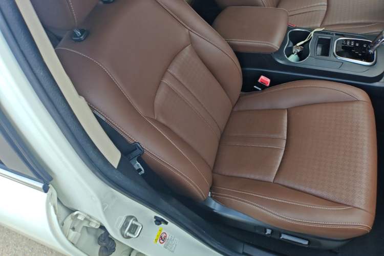 Used BYD S7 2016 2.0T Automatic Prestige Plus Right Front Seat