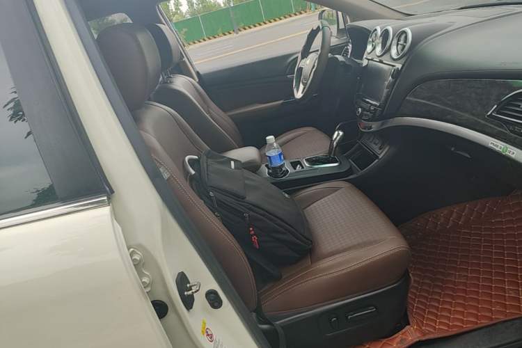 Used BYD S7 2016 2.0T Automatic Prestige Plus Right Front Seat