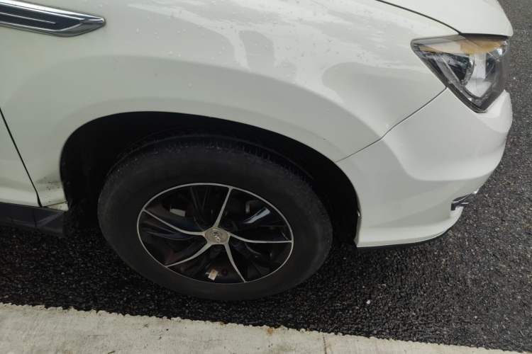 Used BYD S7 2016 1.5T Manual Luxury Edition Right Front Wheel Hub