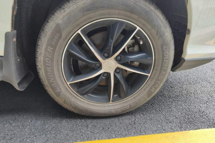 Used BYD S7 2016 1.5T Manual Luxury Edition Right Front Wheel Hub