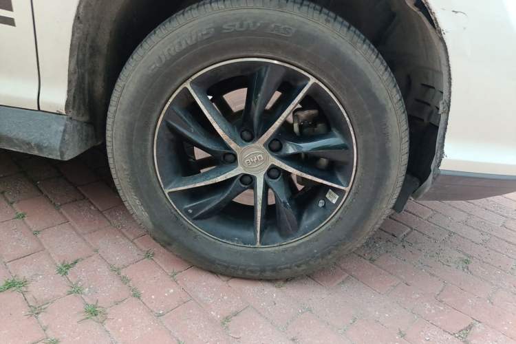 Used BYD S7 2016 1.5T Manual Luxury Edition Right Front Wheel Hub