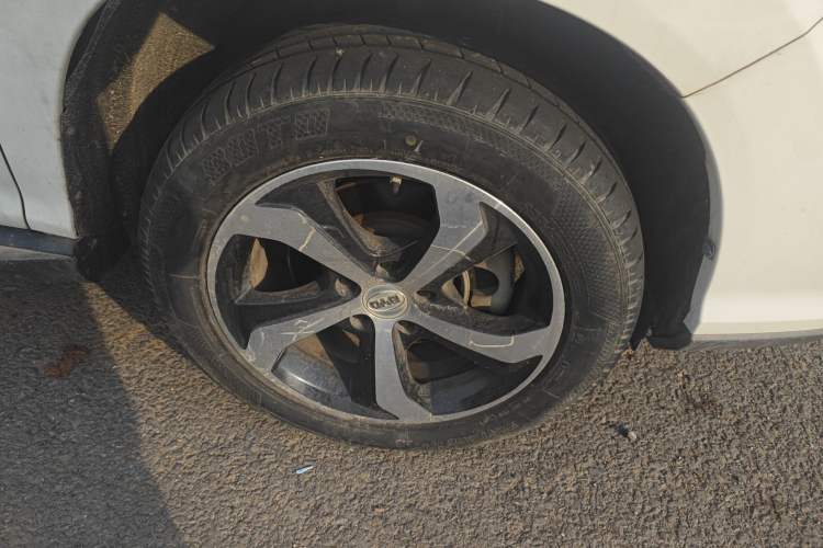 Used BYD S7 2016 2.0T Automatic Flagship Plus Right Front Wheel Hub