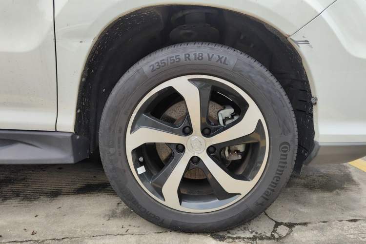 Used BYD S7 2016 2.0T Automatic Prestige Plus Right Front Wheel Hub
