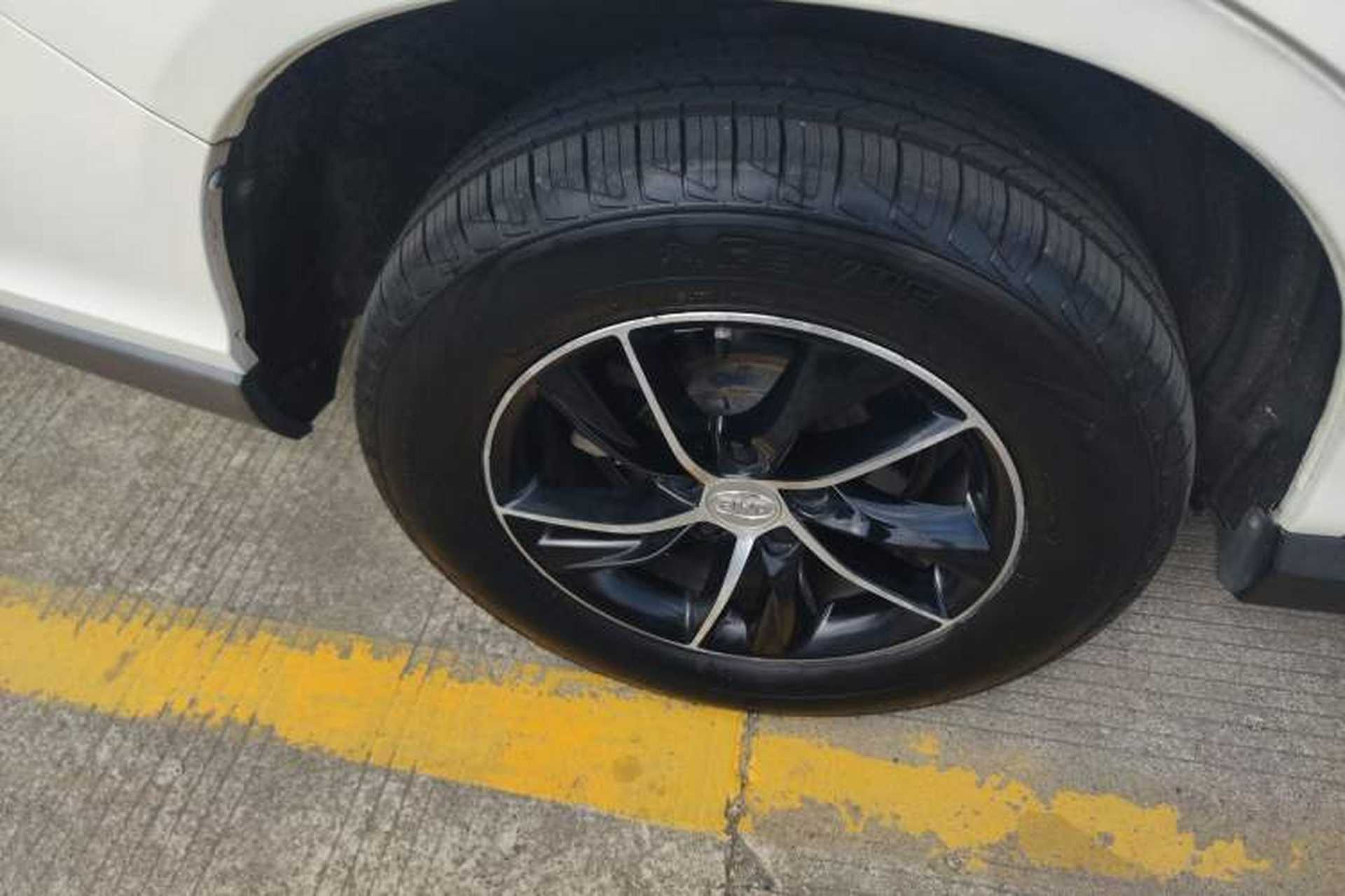Used BYD S7 2016 1.5T Manual Luxury Edition Right Rear Wheel Hub