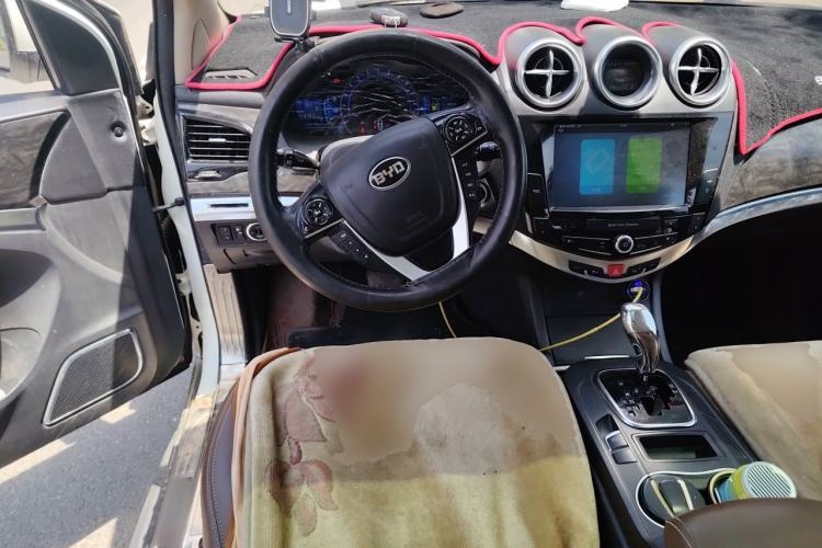 Used BYD S7 2016 2.0T Automatic Prestige Plus Steering Wheel