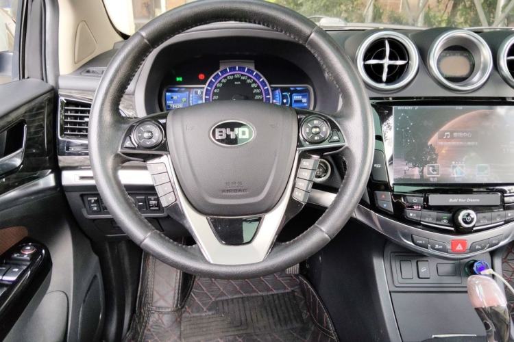 Used BYD S7 2016 2.0T Automatic Prestige Plus Steering Wheel