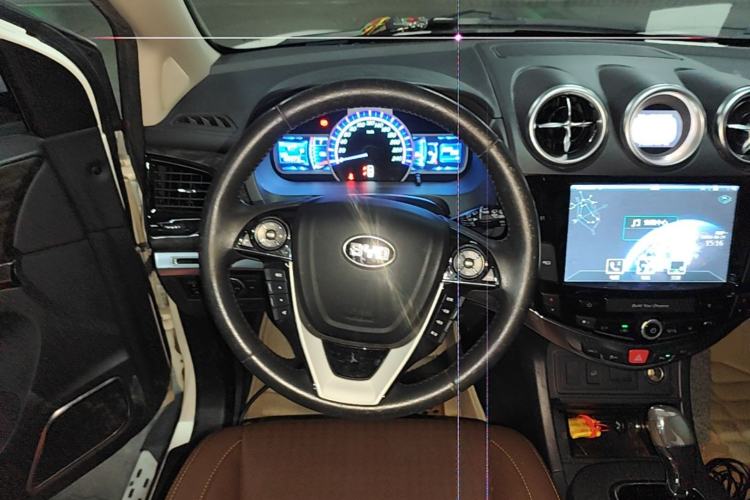 Used BYD S7 2016 2.0T Automatic Prestige Plus Steering Wheel
