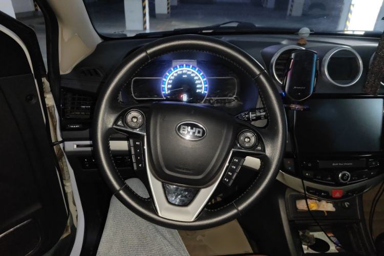 Used BYD S7 2016 1.5T Manual Luxury Edition Steering Wheel