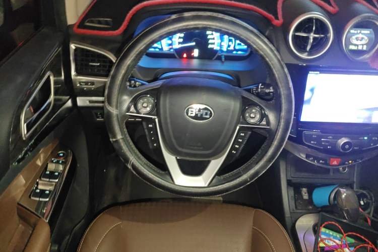 Used BYD S7 2016 2.0T Automatic Prestige Plus Steering Wheel