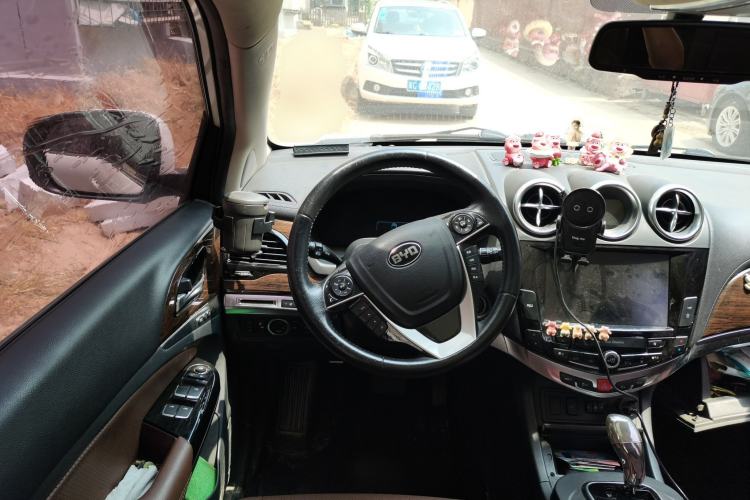Used BYD S7 2016 2.0T Automatic Flagship Plus Steering Wheel