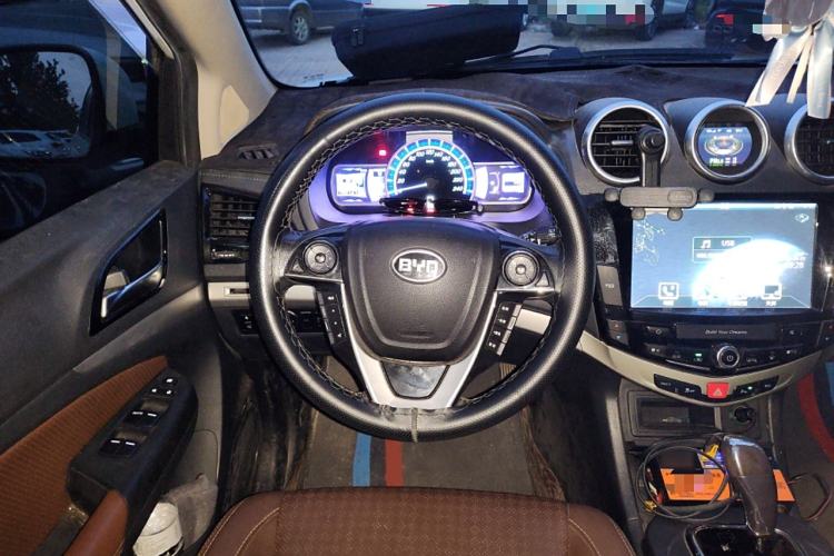 Used BYD S7 2016 2.0T Automatic Prestige Edition Steering Wheel