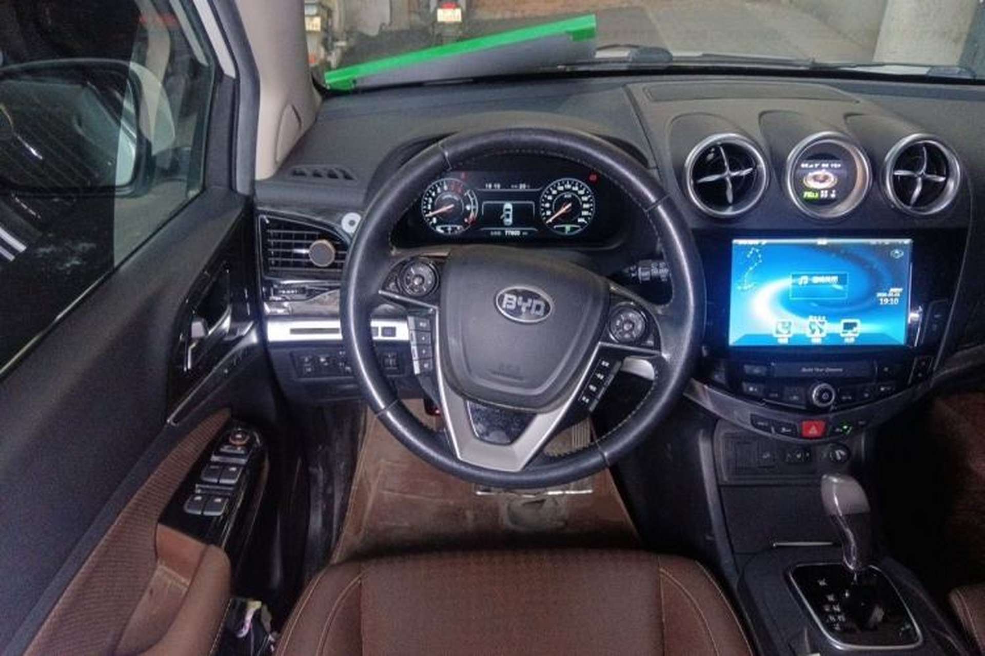 Used BYD S7 2016 2.0T Automatic Flagship Plus Steering Wheel