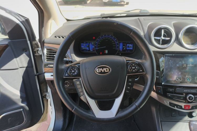 Used BYD S7 2016 2.0T Automatic Prestige Plus Steering Wheel