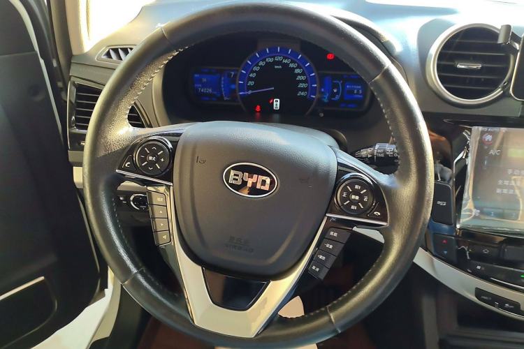 Used BYD S7 2016 1.5T Manual Luxury Edition Steering Wheel