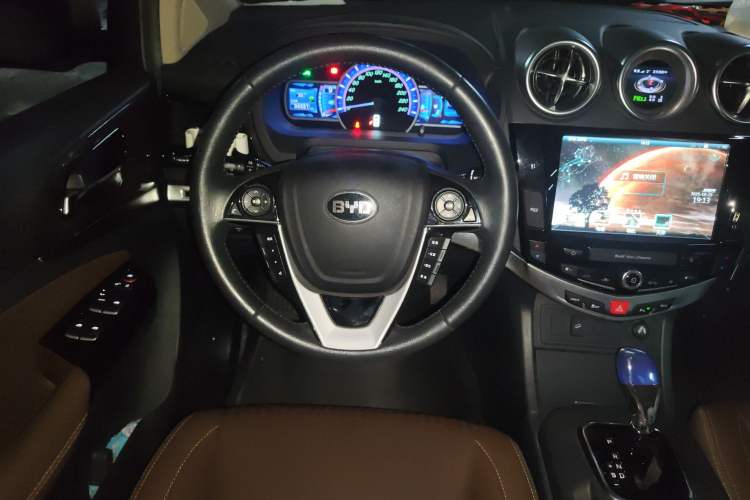 Used BYD S7 2016 2.0T Automatic Prestige Plus Steering Wheel