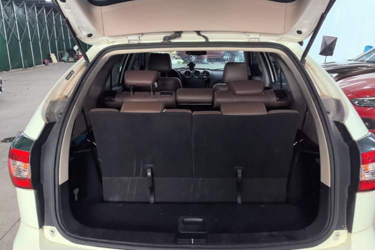 Used BYD S7 2016 2.0T Automatic Prestige Plus Trunk