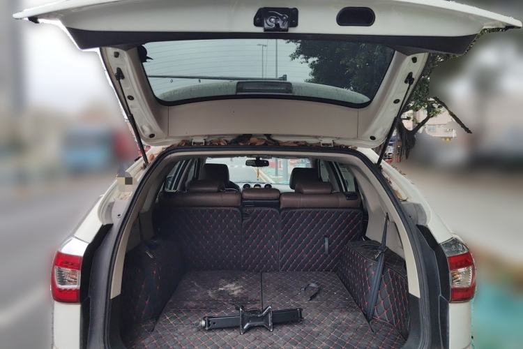 Used BYD S7 2016 1.5T Manual Luxury Edition Trunk