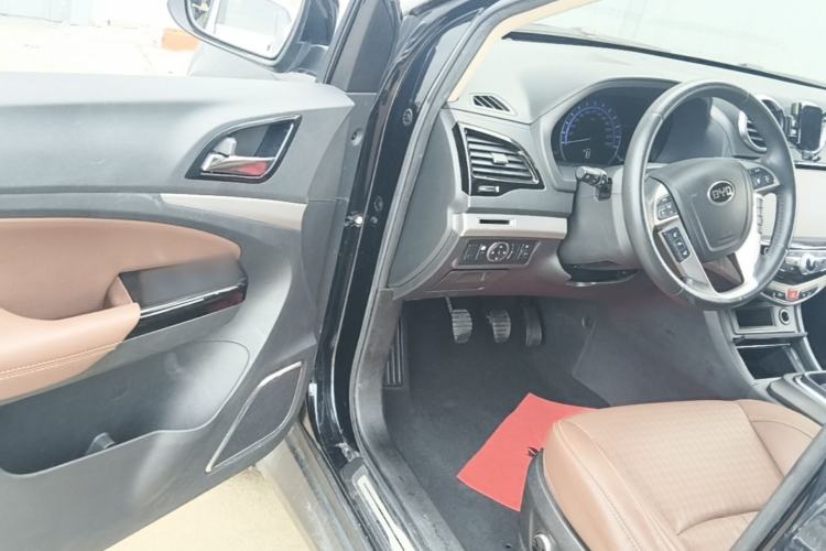 Used BYD S7 2017 1.5T Manual Luxury Model Driver Seat