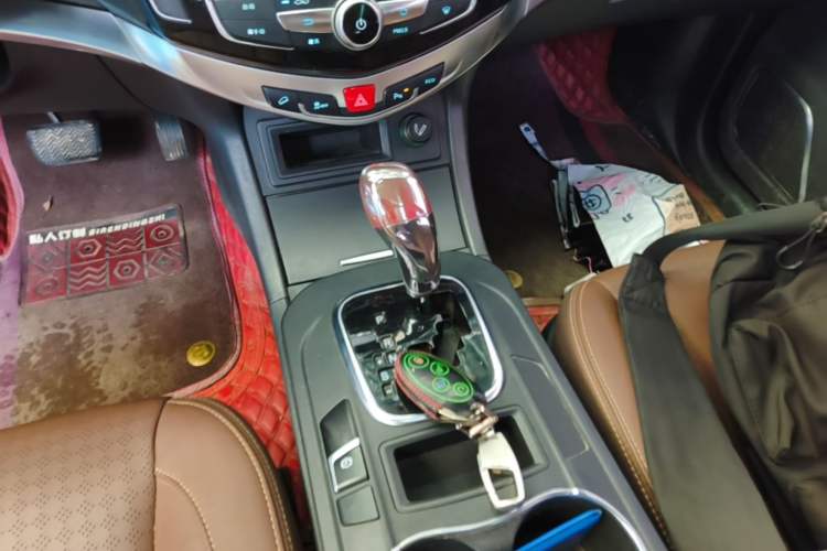 Used BYD S7 2017 2.0T Automatic Prestige Edition Gear Lever