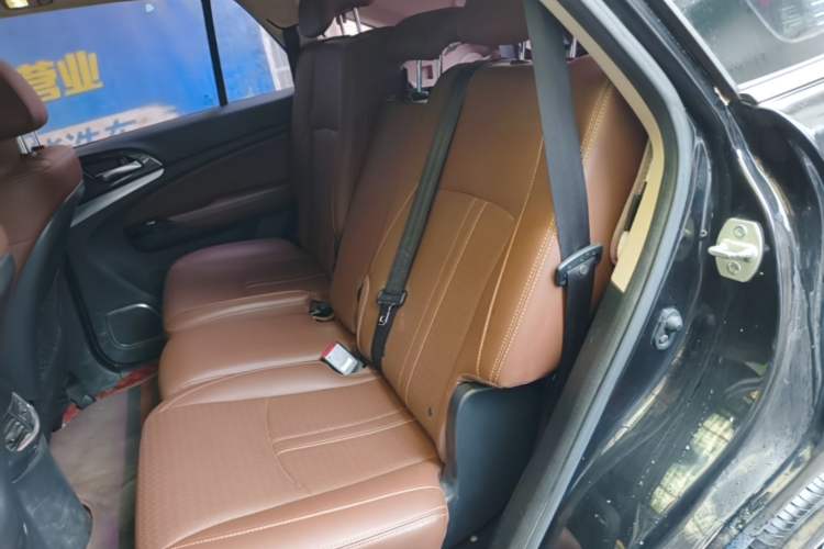 Used BYD S7 2017 2.0T Automatic Prestige Edition Left Rear Seat