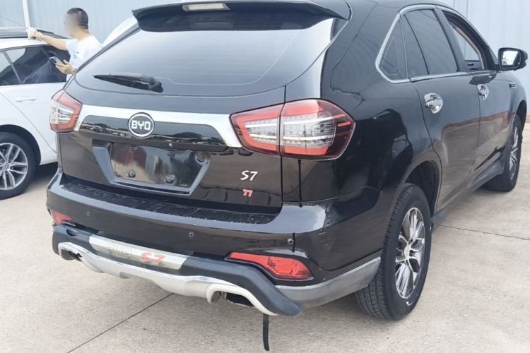 Used BYD S7 2017 1.5T Manual Luxury Model Rear Right 45 Deg