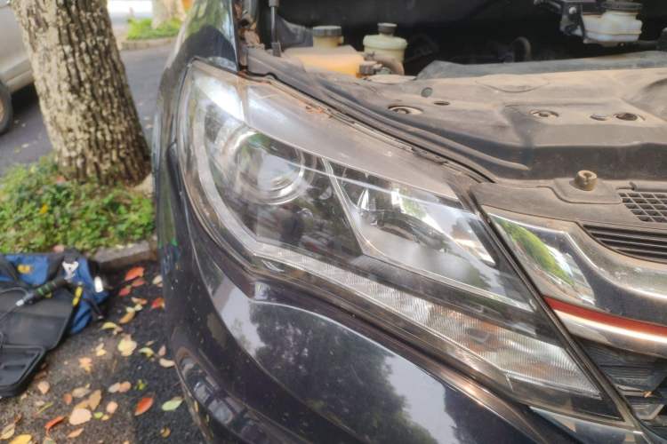 Used BYD S7 2017 1.5T Manual Luxury Model Right Front Headlight