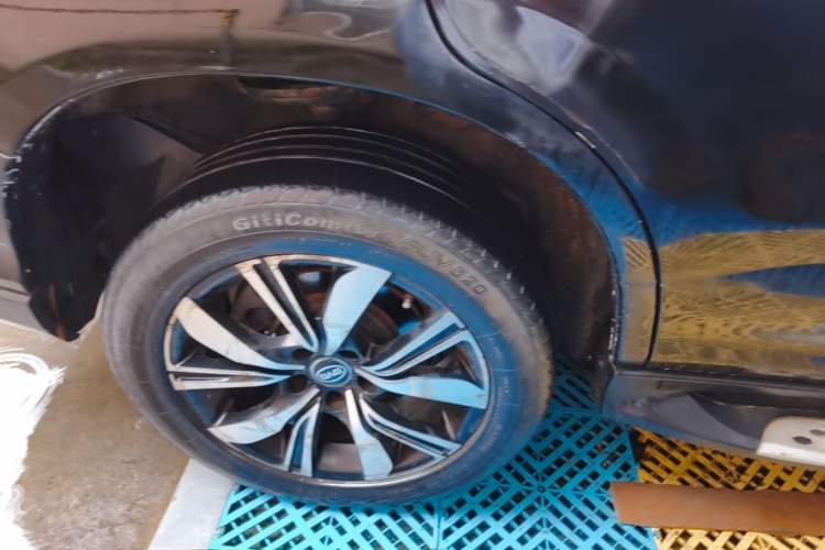 Used BYD S7 2017 2.0T Automatic Prestige Edition Right Rear Wheel Hub